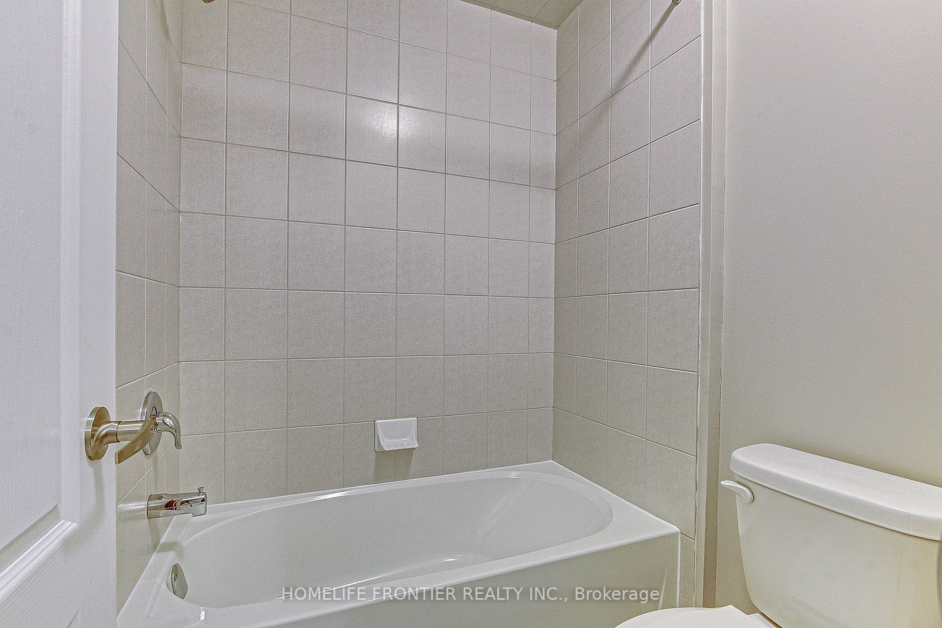 1131 Edinburgh Dr