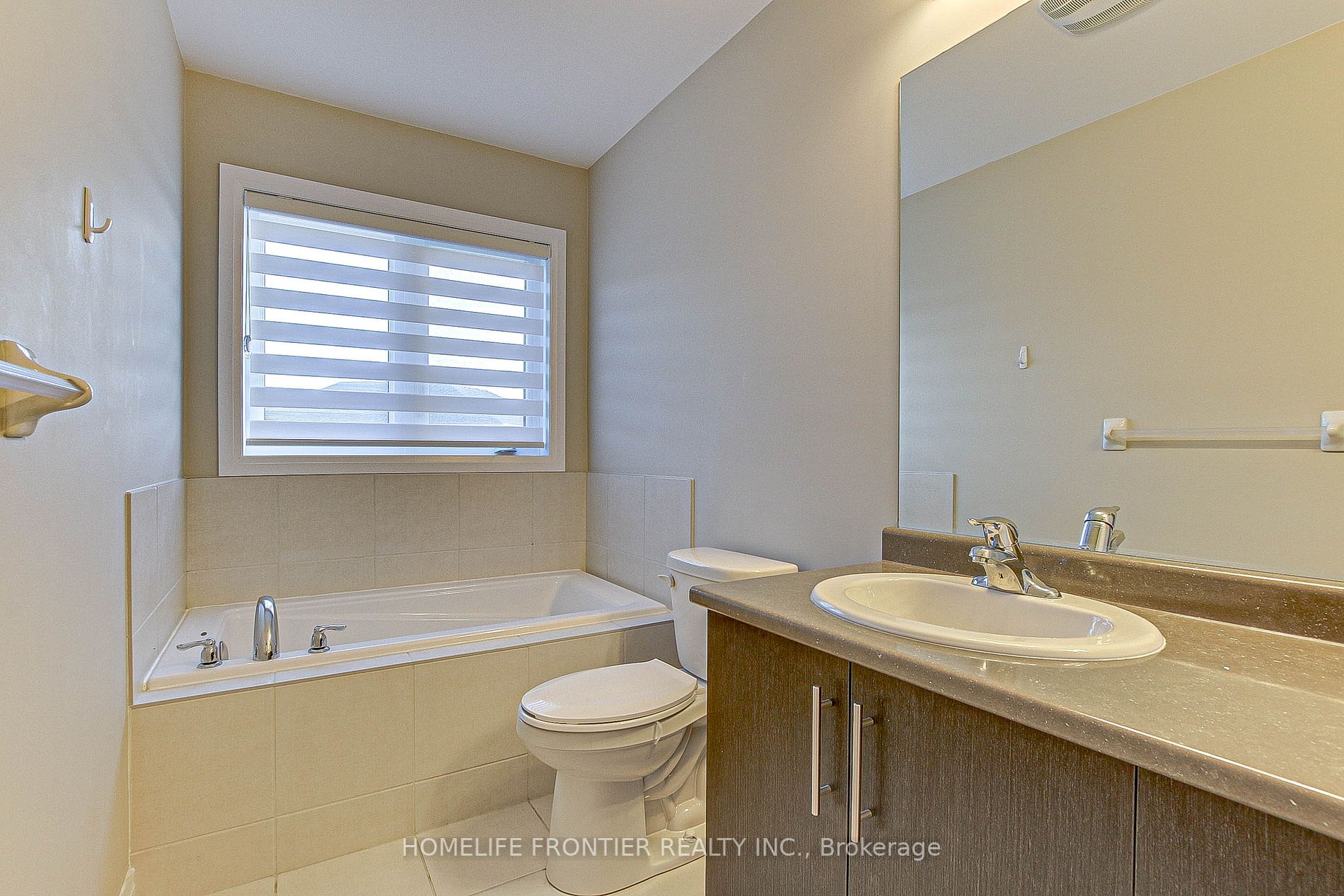 1131 Edinburgh Dr