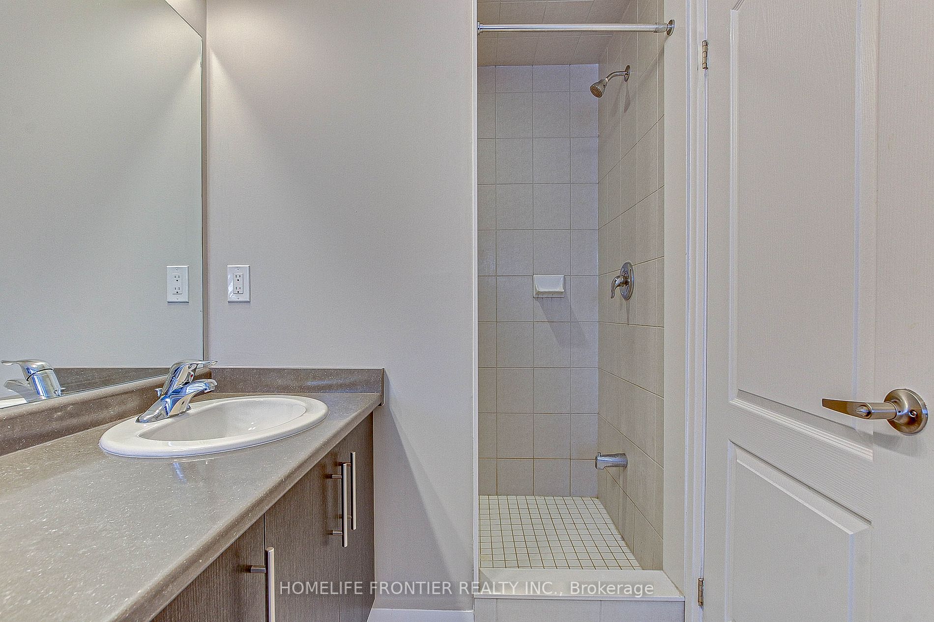 1131 Edinburgh Dr