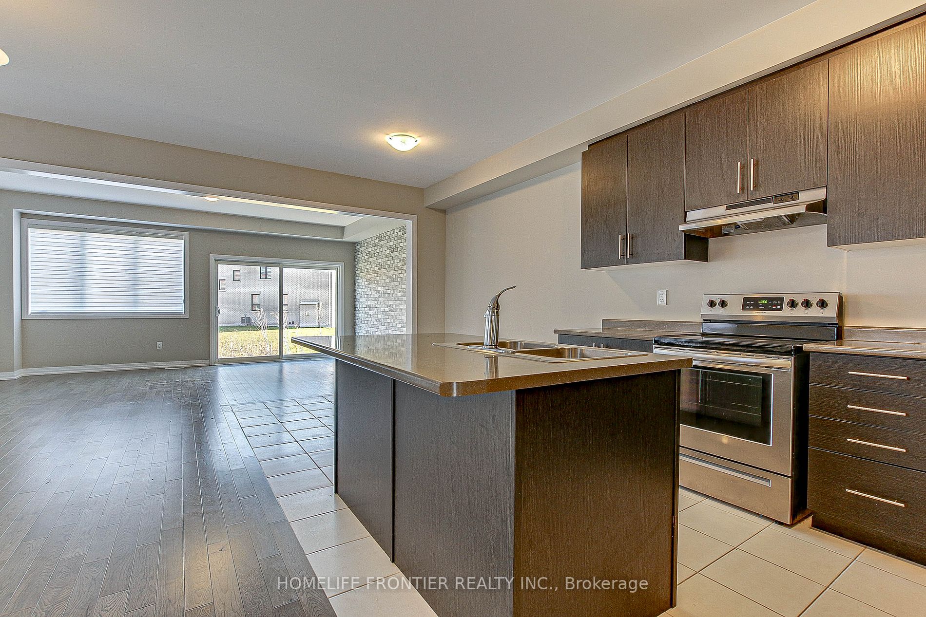 1131 Edinburgh Dr