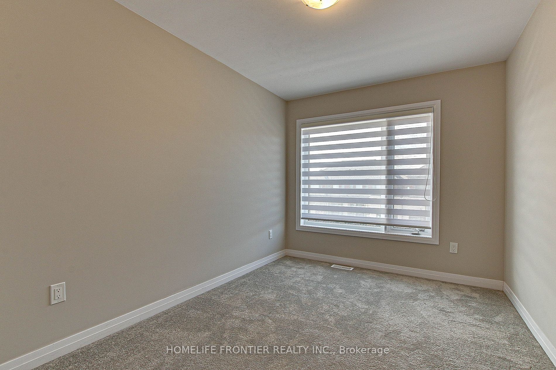 1131 Edinburgh Dr