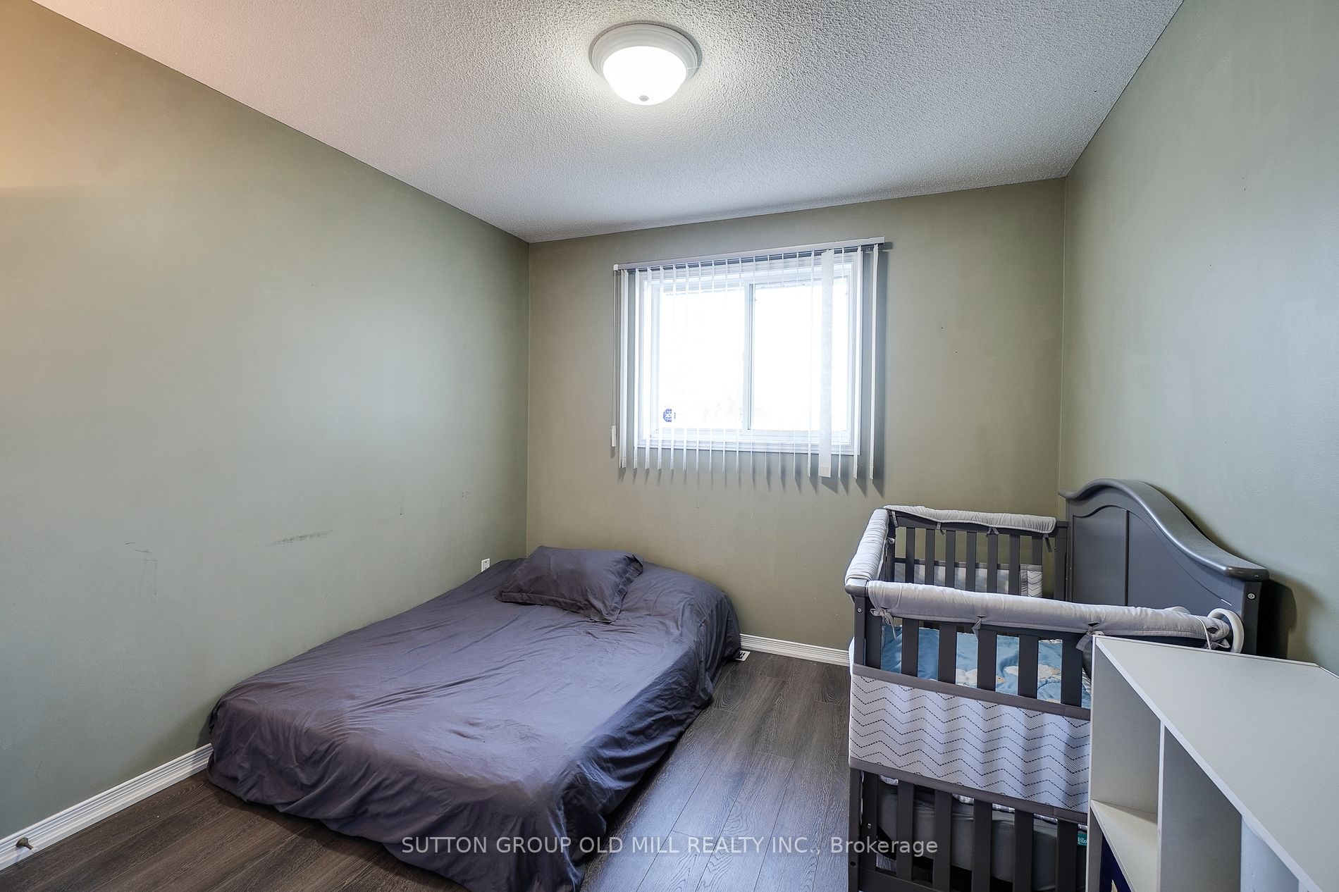 32 Magnolia Cres