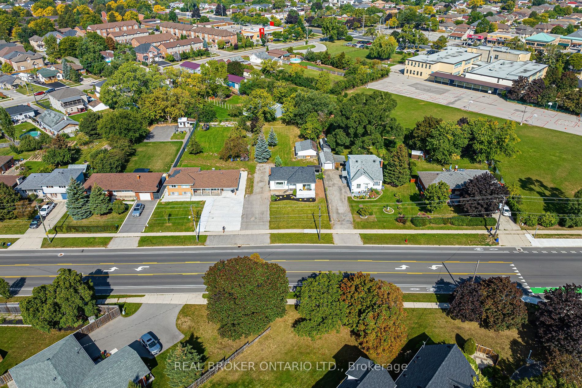317 King St E