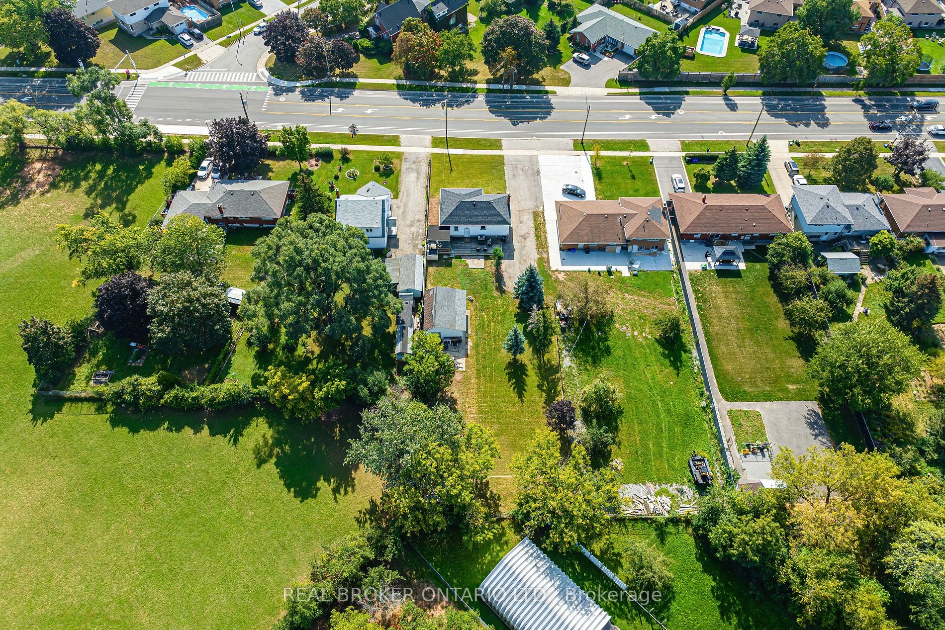317 King St E