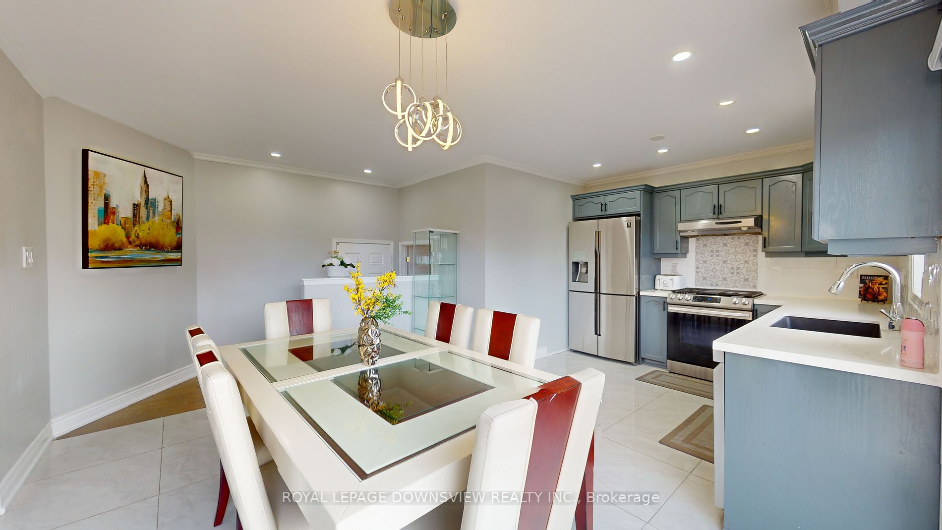 2 Mathews Crt