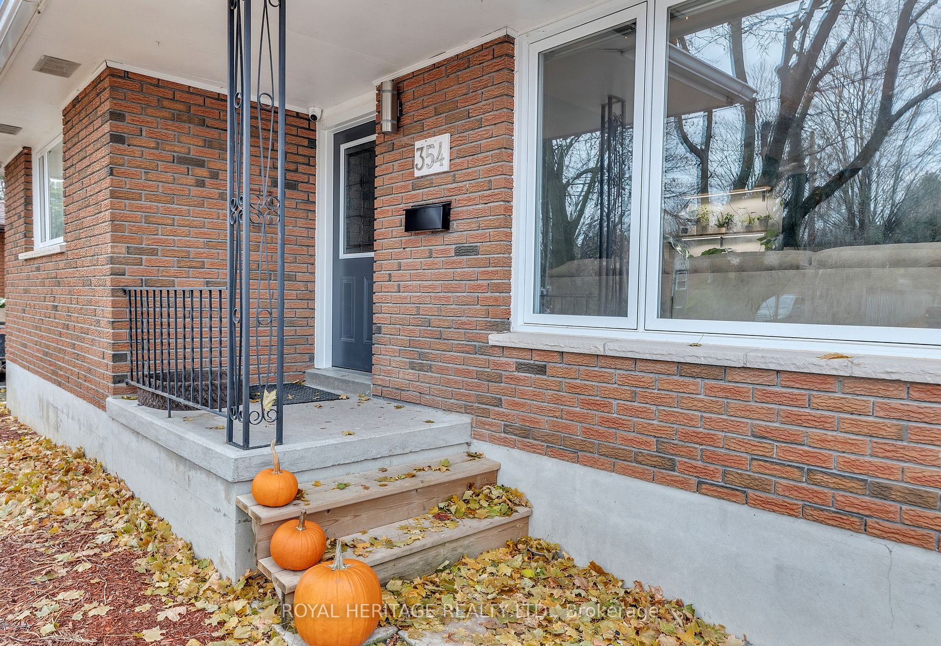 354 Woodbine Ave
