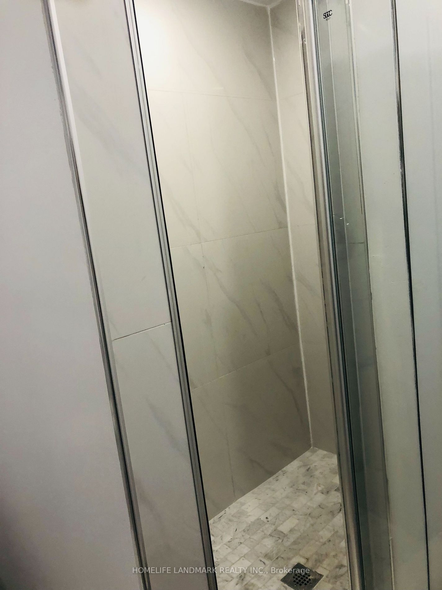 24 James St, #203