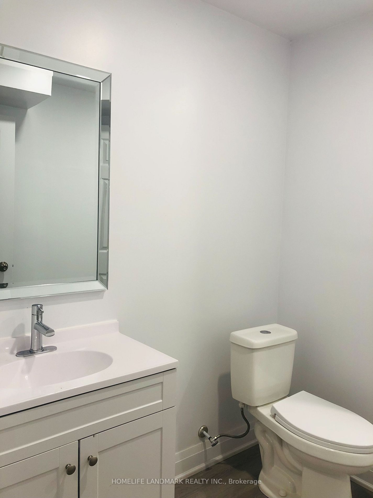 24 James St, #203