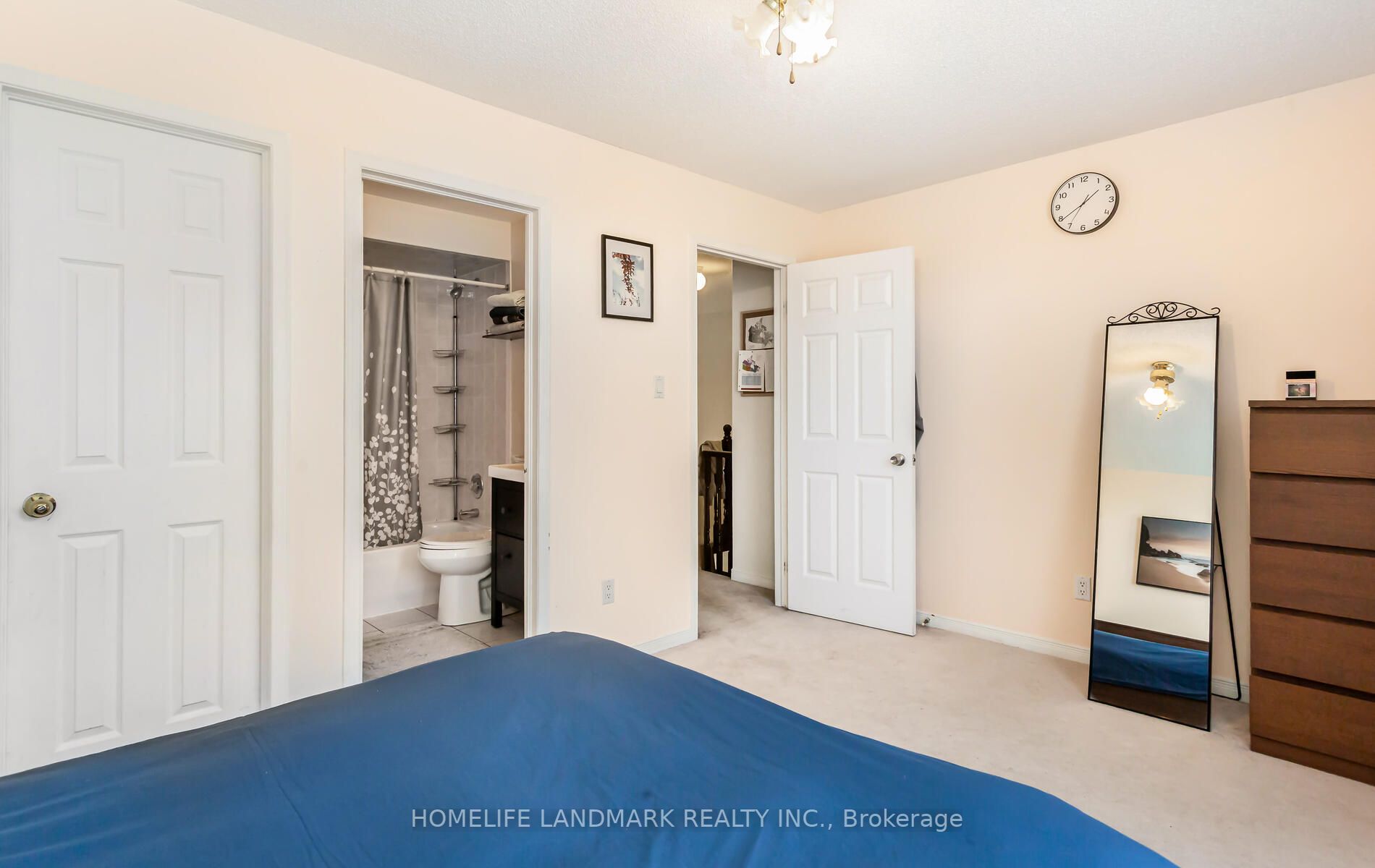 63 Lynnette Dr E