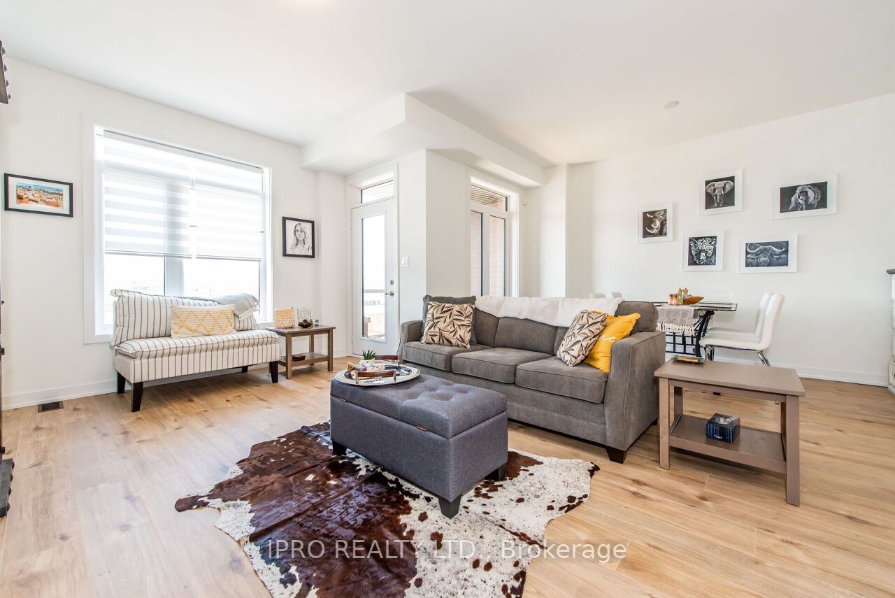 590 North Service Rd, #46