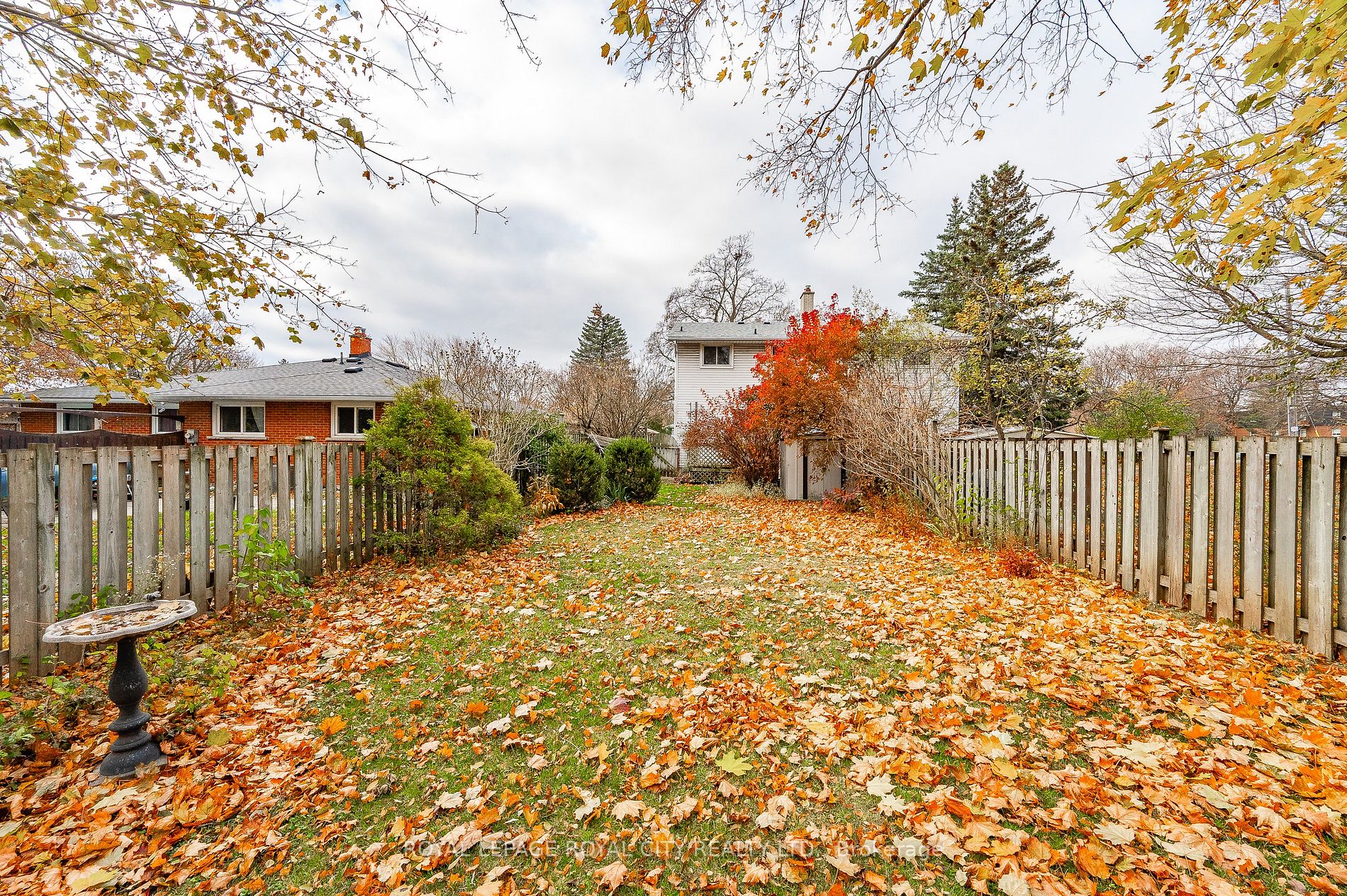 6 Windermere Crt