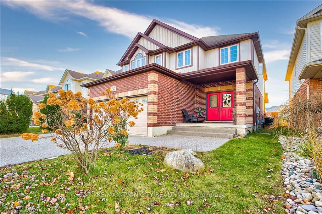 449 Thomas Slee Dr