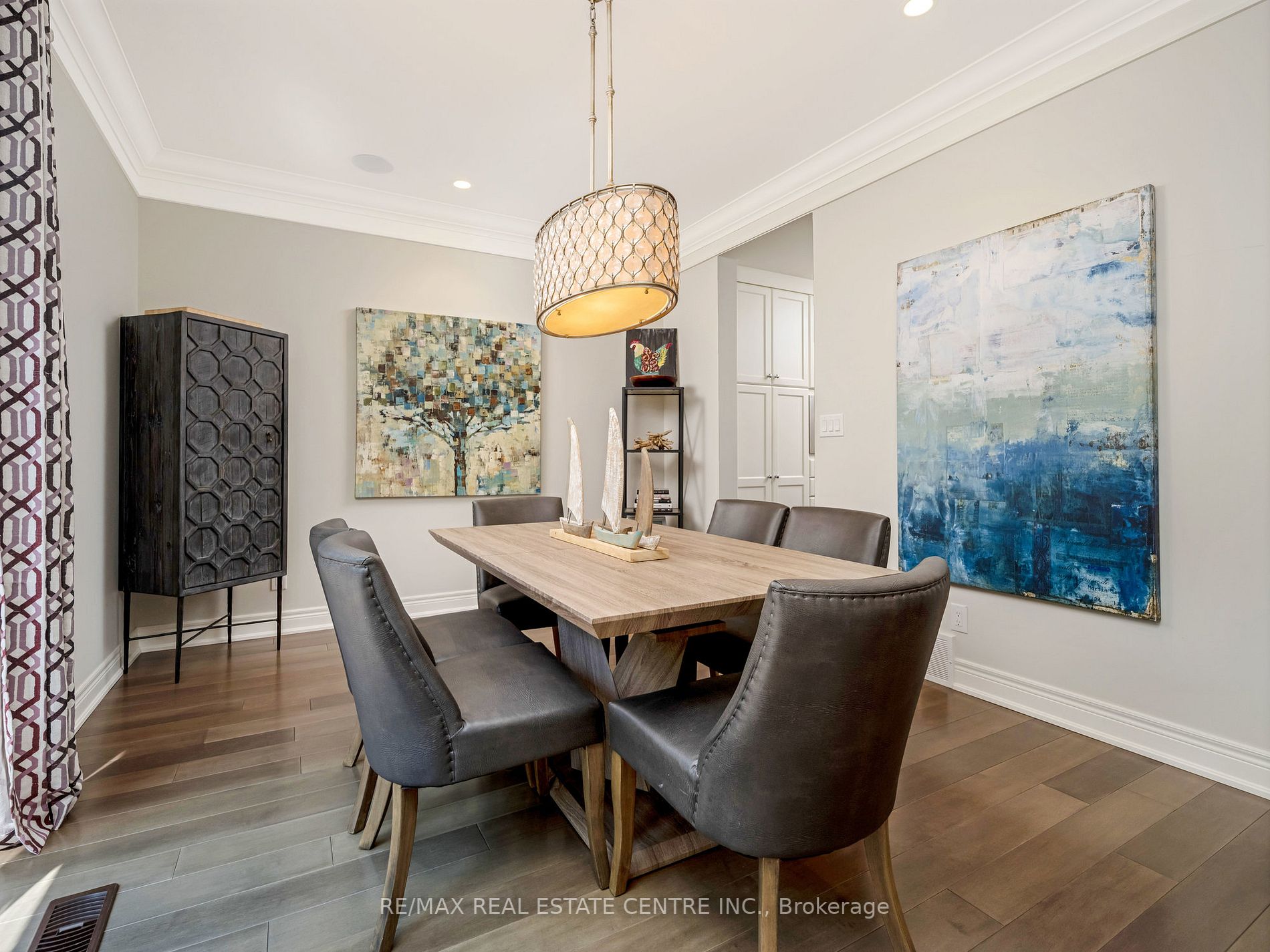 19 Lake St, #18