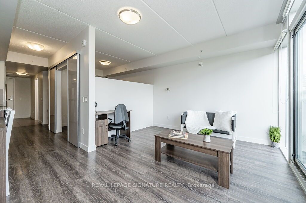 308 Lester St, #301