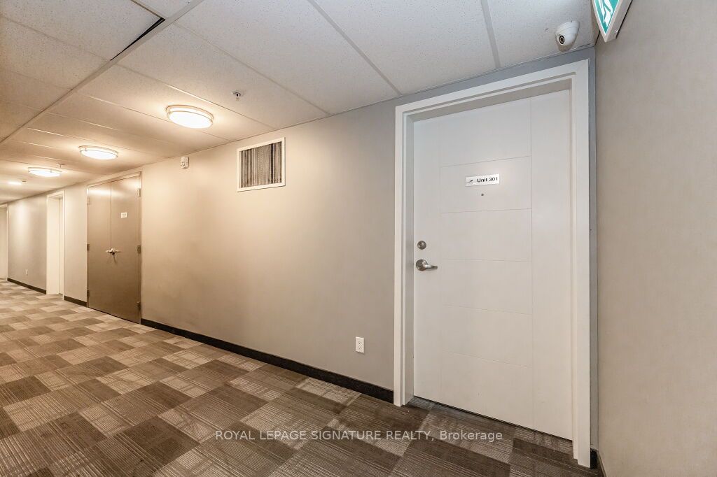308 Lester St, #301