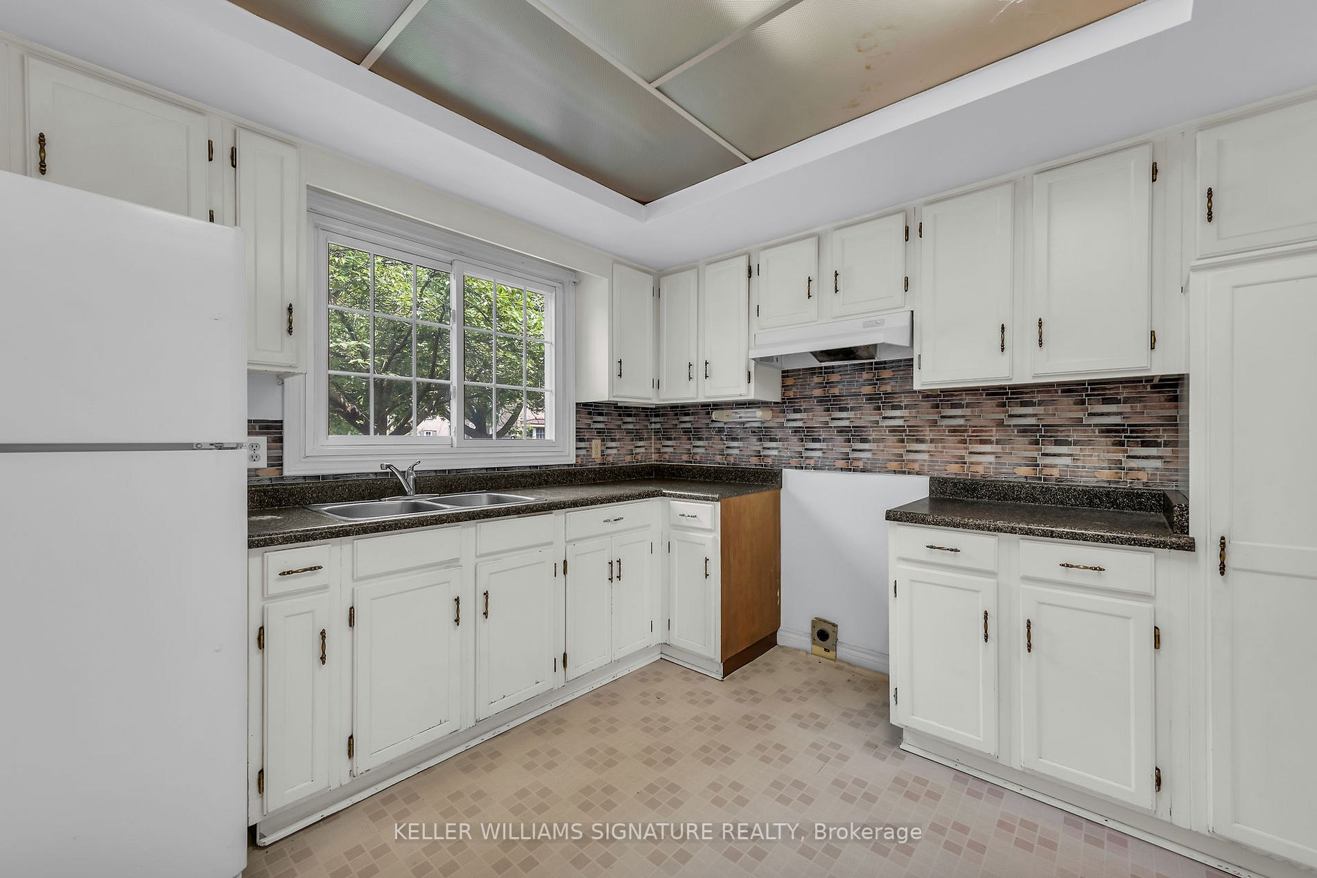 409 Vine St, #3