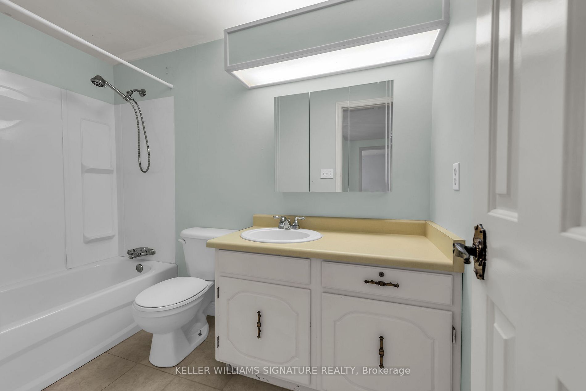 409 Vine St, #3