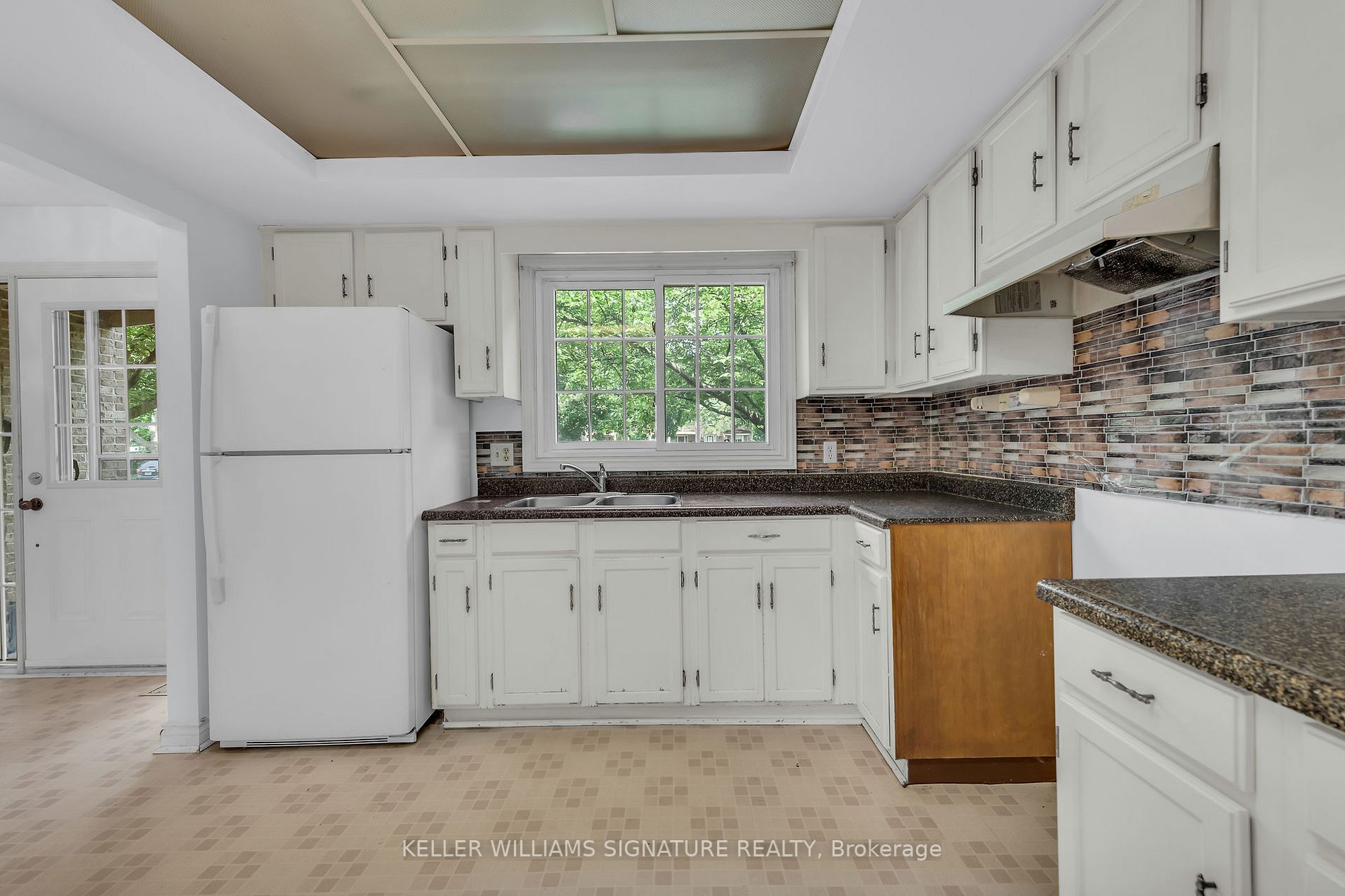 409 Vine St, #3