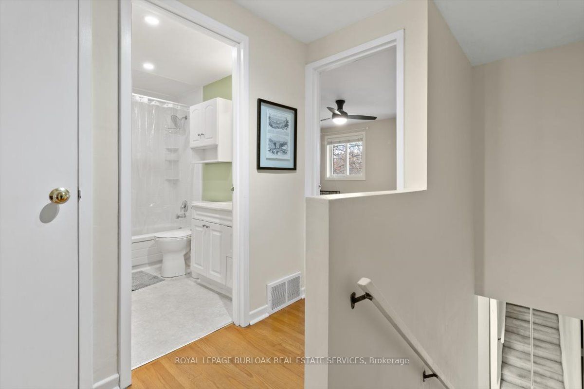 11 Colmar Pl, #2