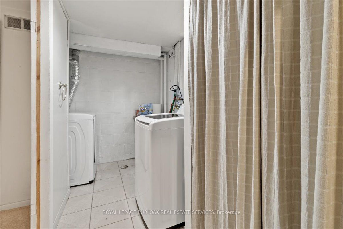 11 Colmar Pl, #2