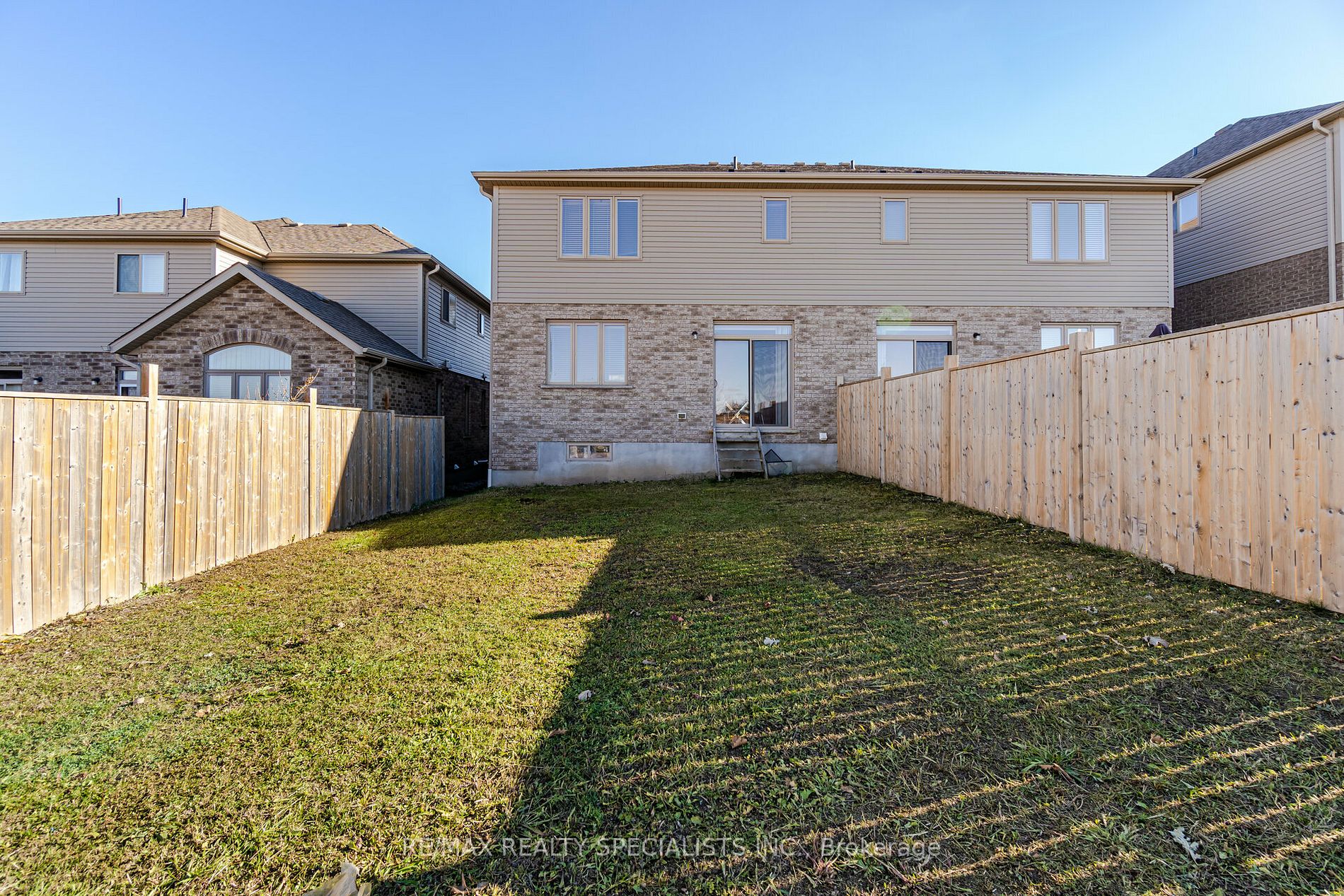 473 Avens St