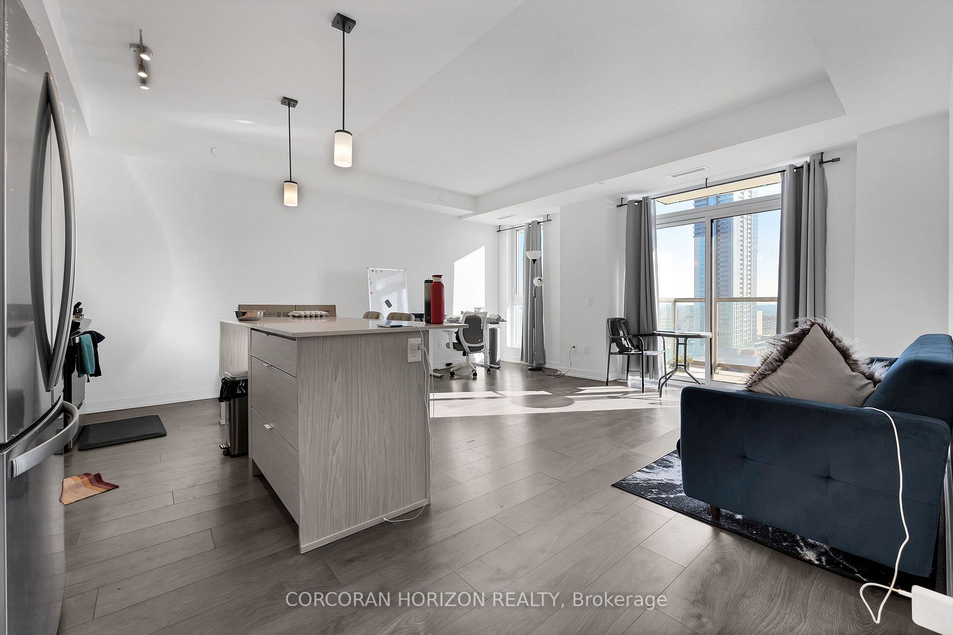 55 Duke St W, #1604