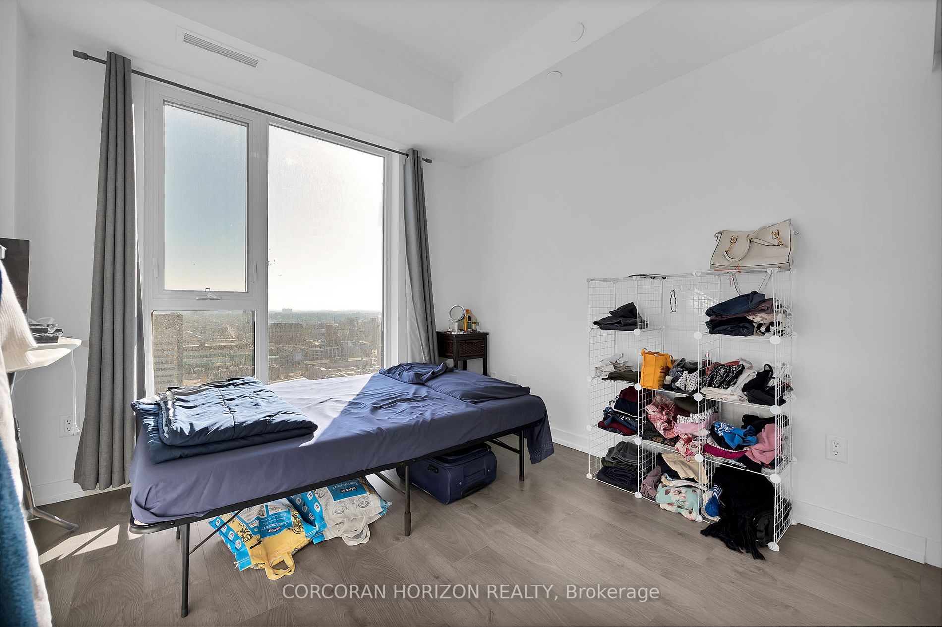 55 Duke St W, #1604