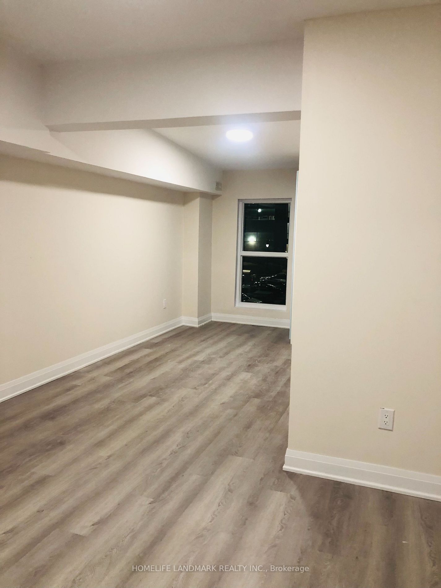 24 James St, #204