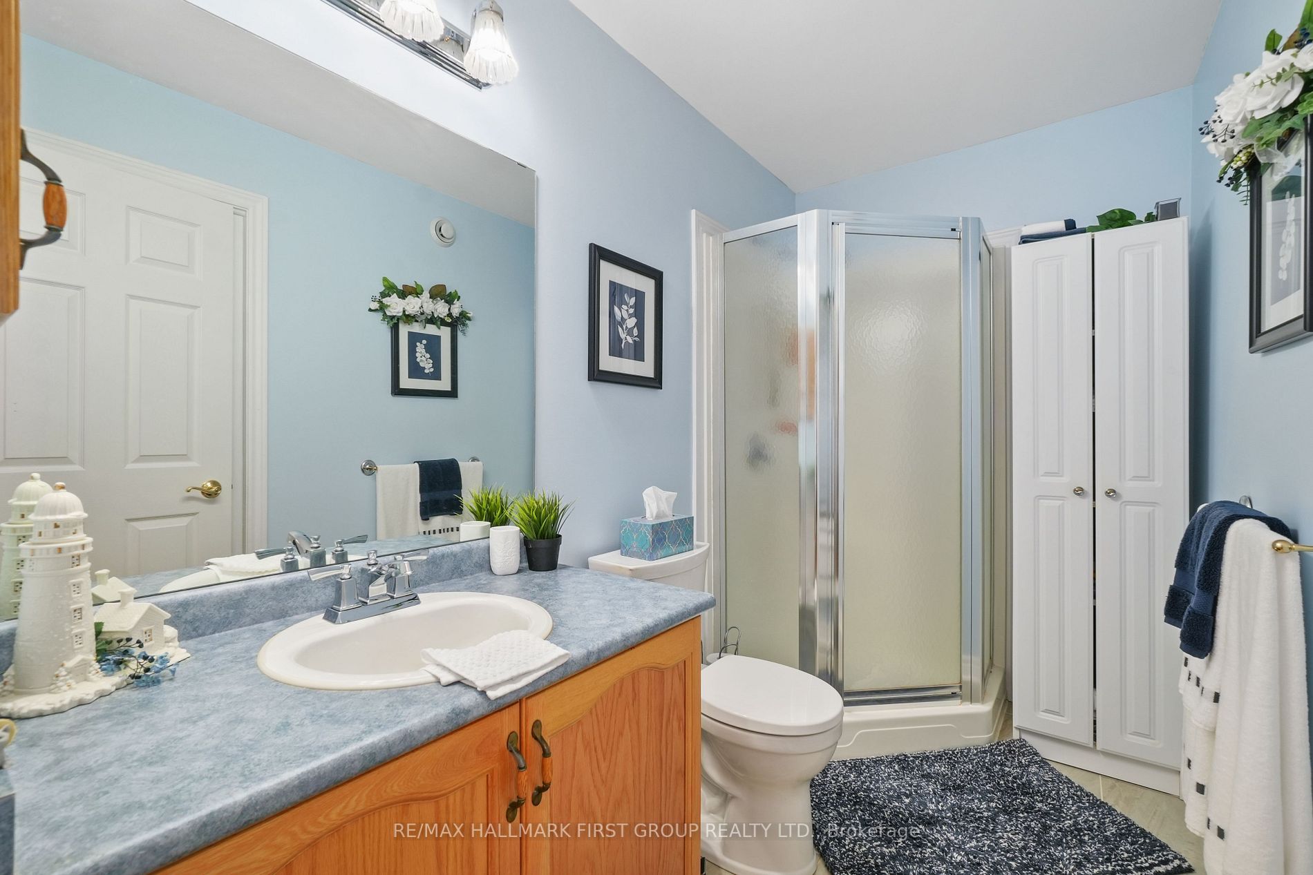 21 Lockwood Dr