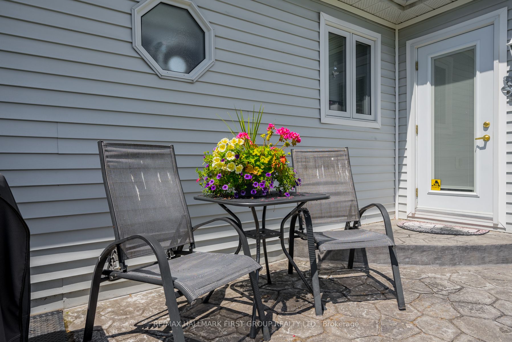 21 Lockwood Dr