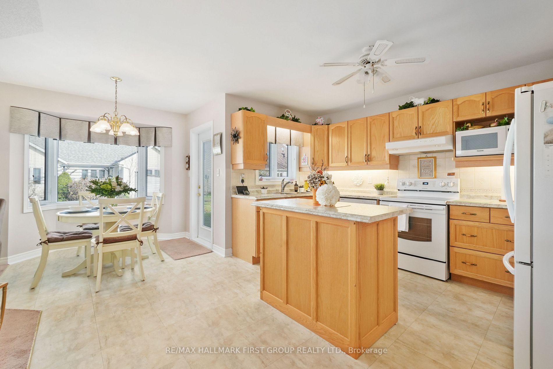 21 Lockwood Dr