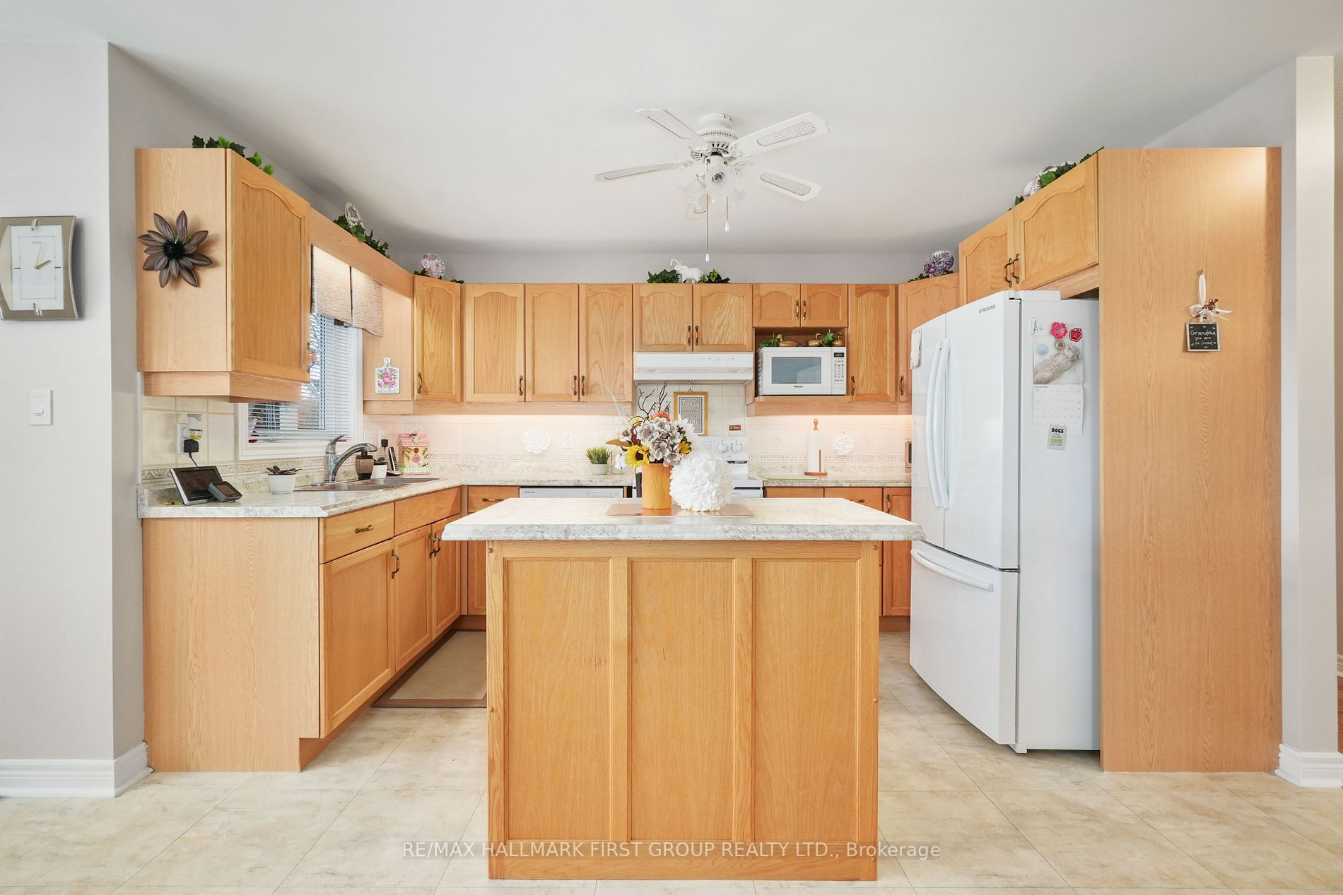 21 Lockwood Dr