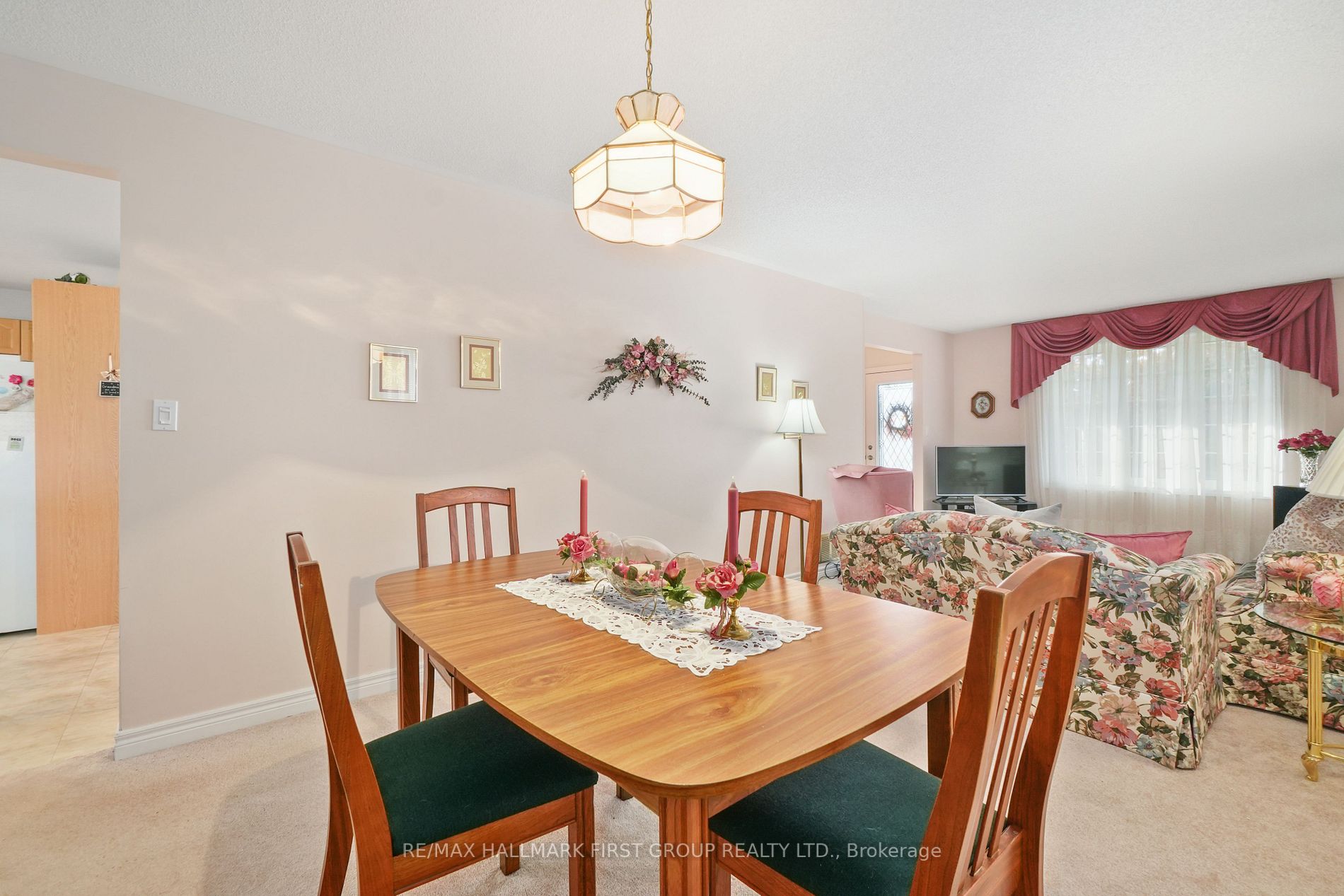 21 Lockwood Dr
