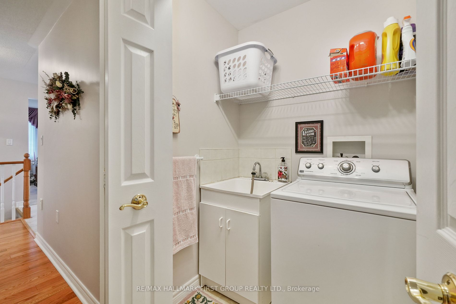 21 Lockwood Dr