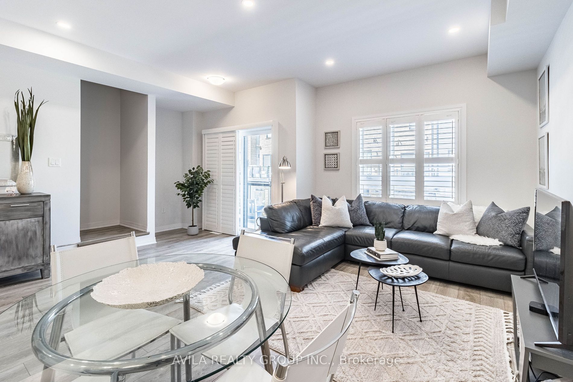 51 Sparrow Ave, #38