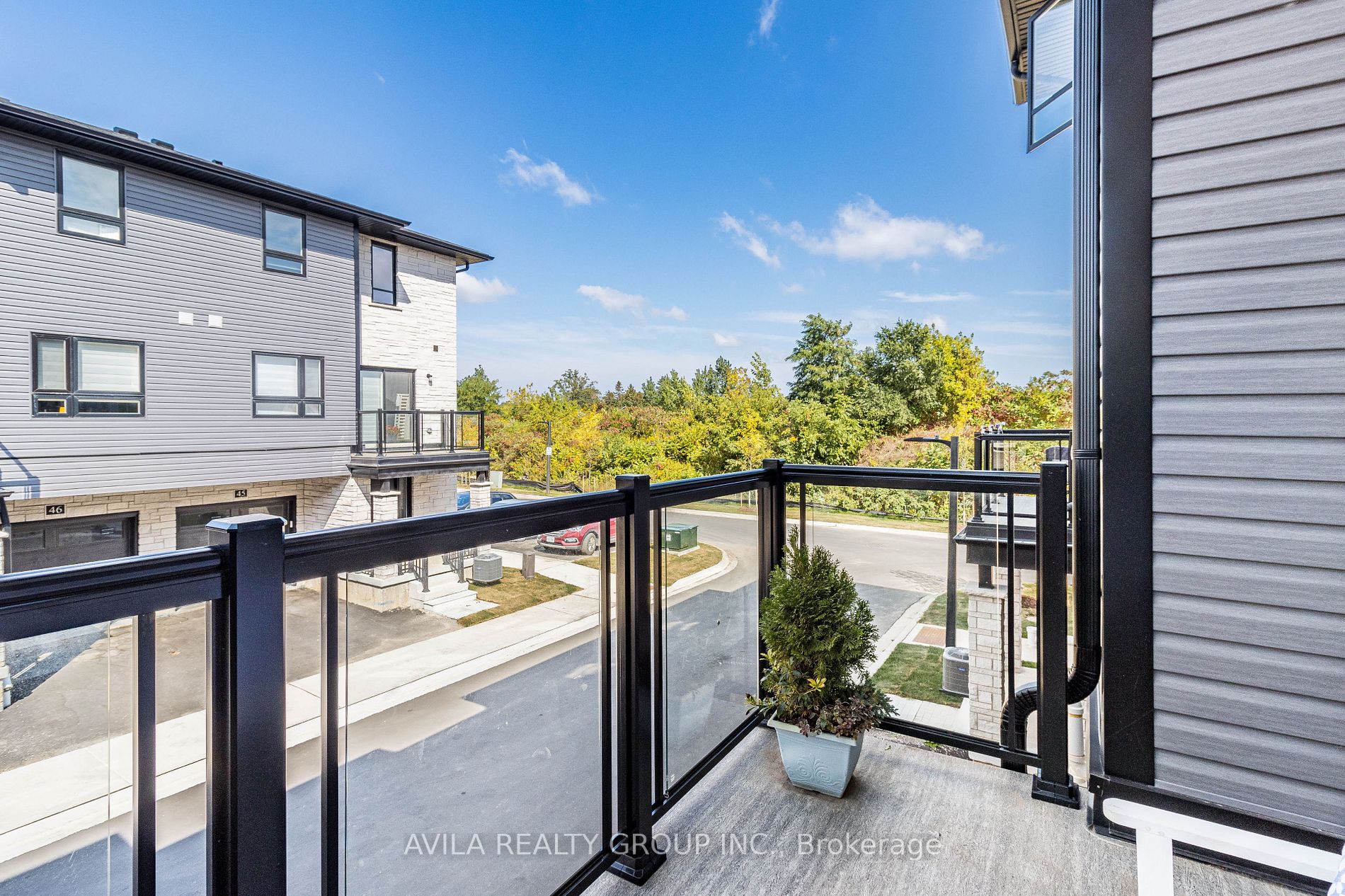 51 Sparrow Ave, #38