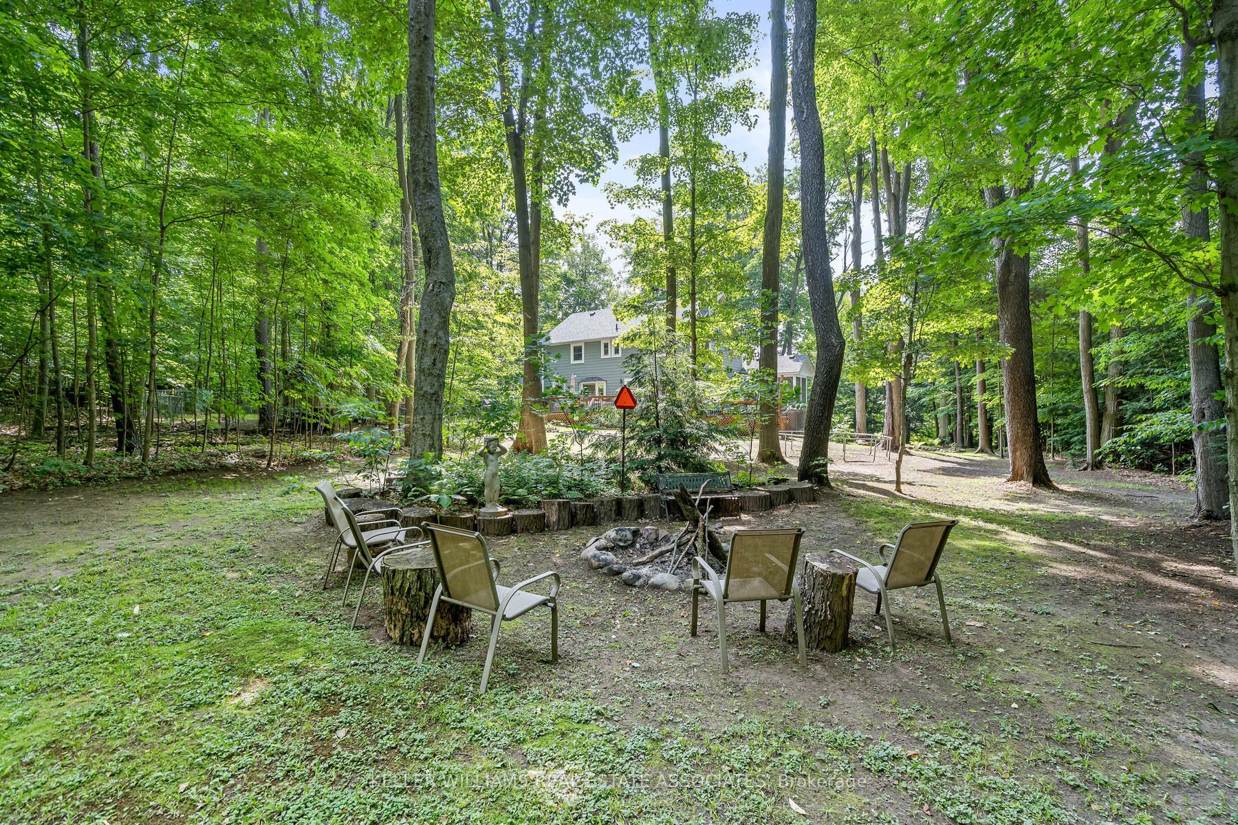 13 Erinwood Dr