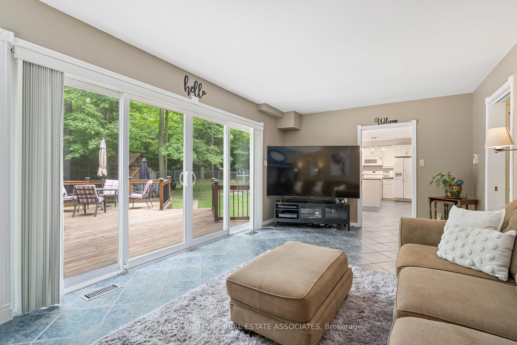 13 Erinwood Dr