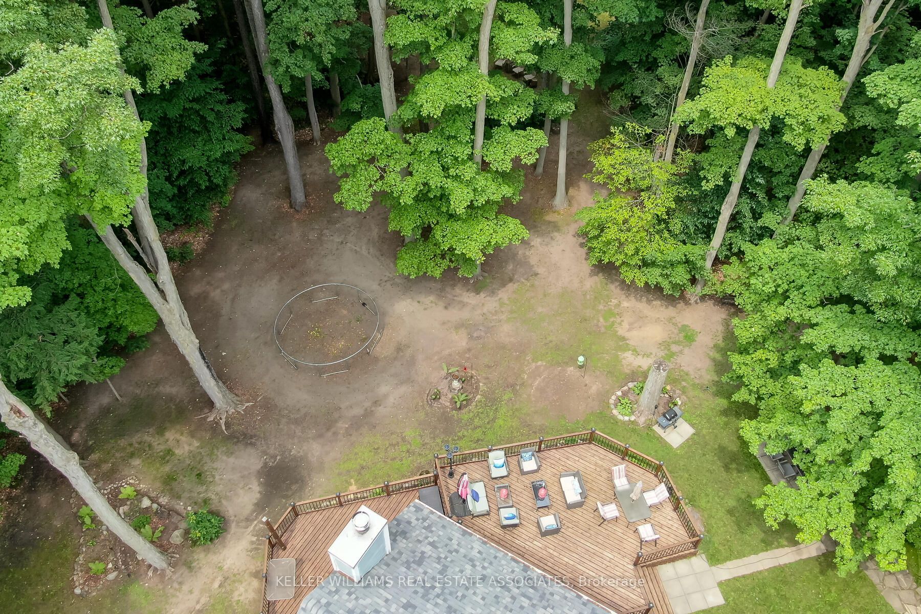 13 Erinwood Dr