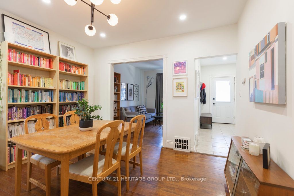 35 Francis St