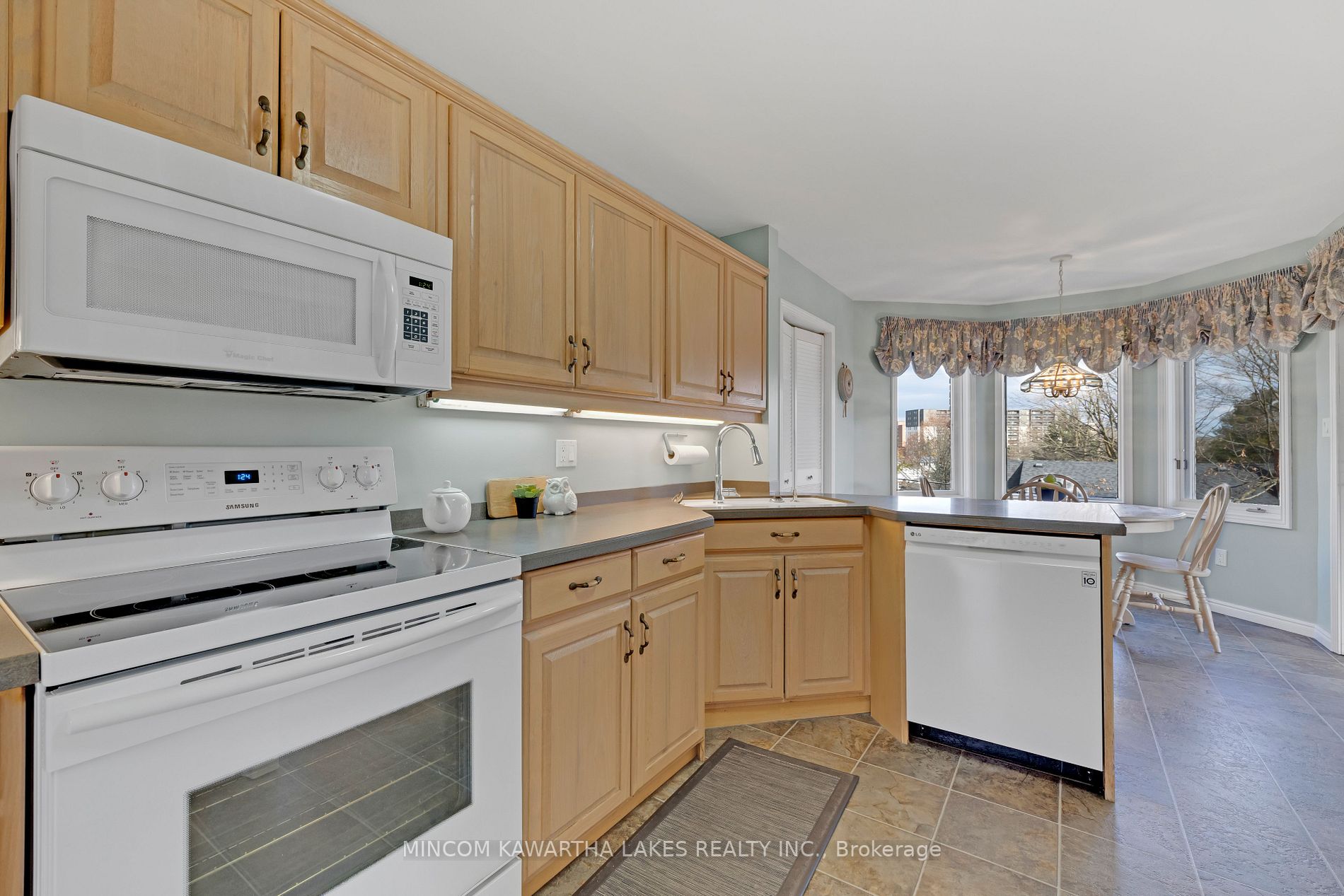 1052 Afton Rd