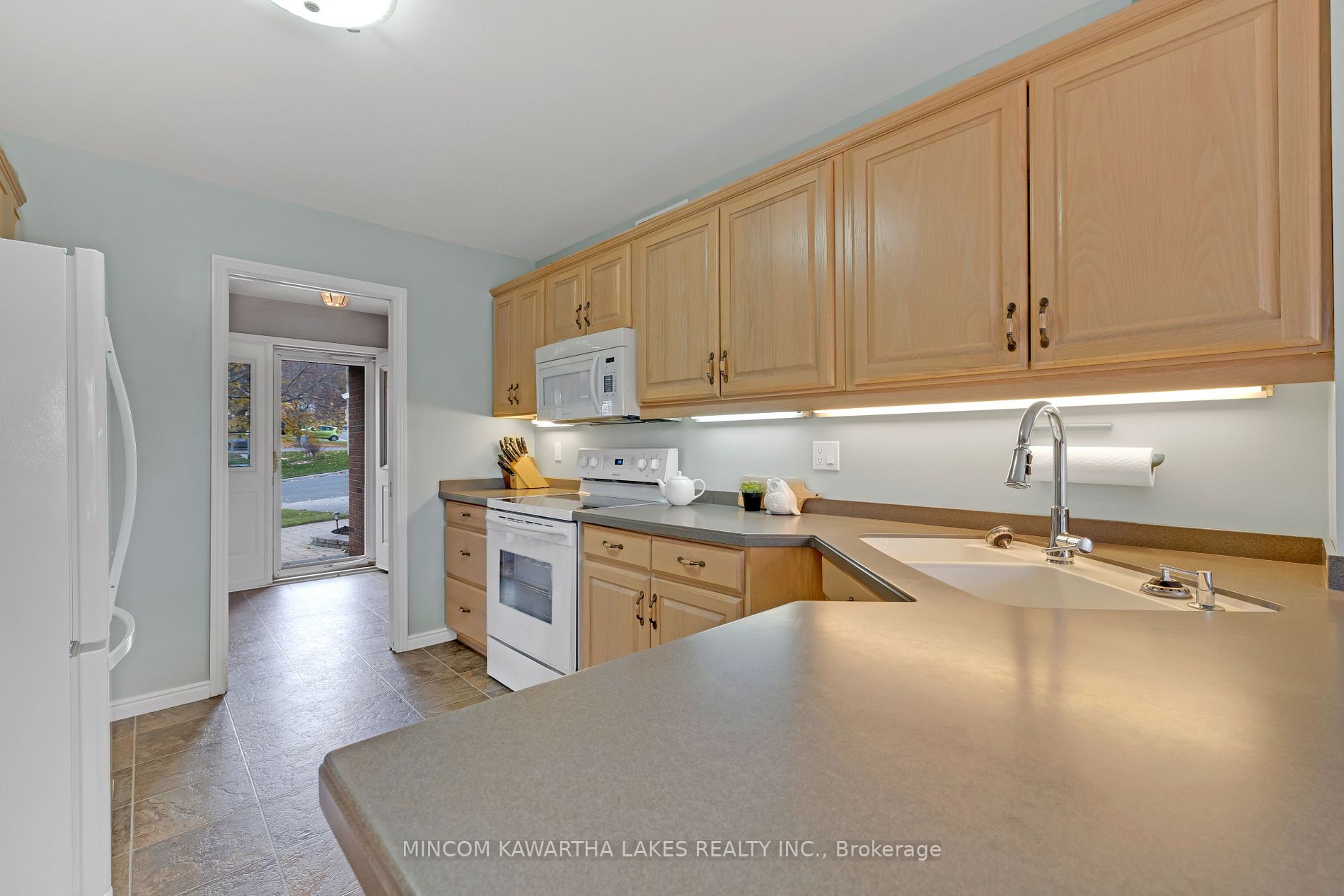 1052 Afton Rd