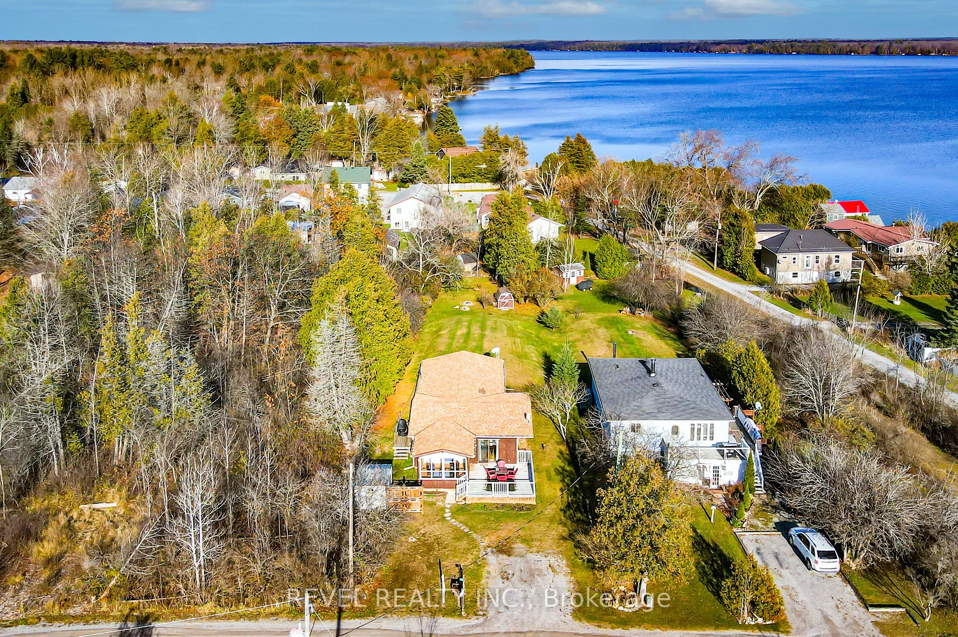 25 Lakeview Cottage Rd