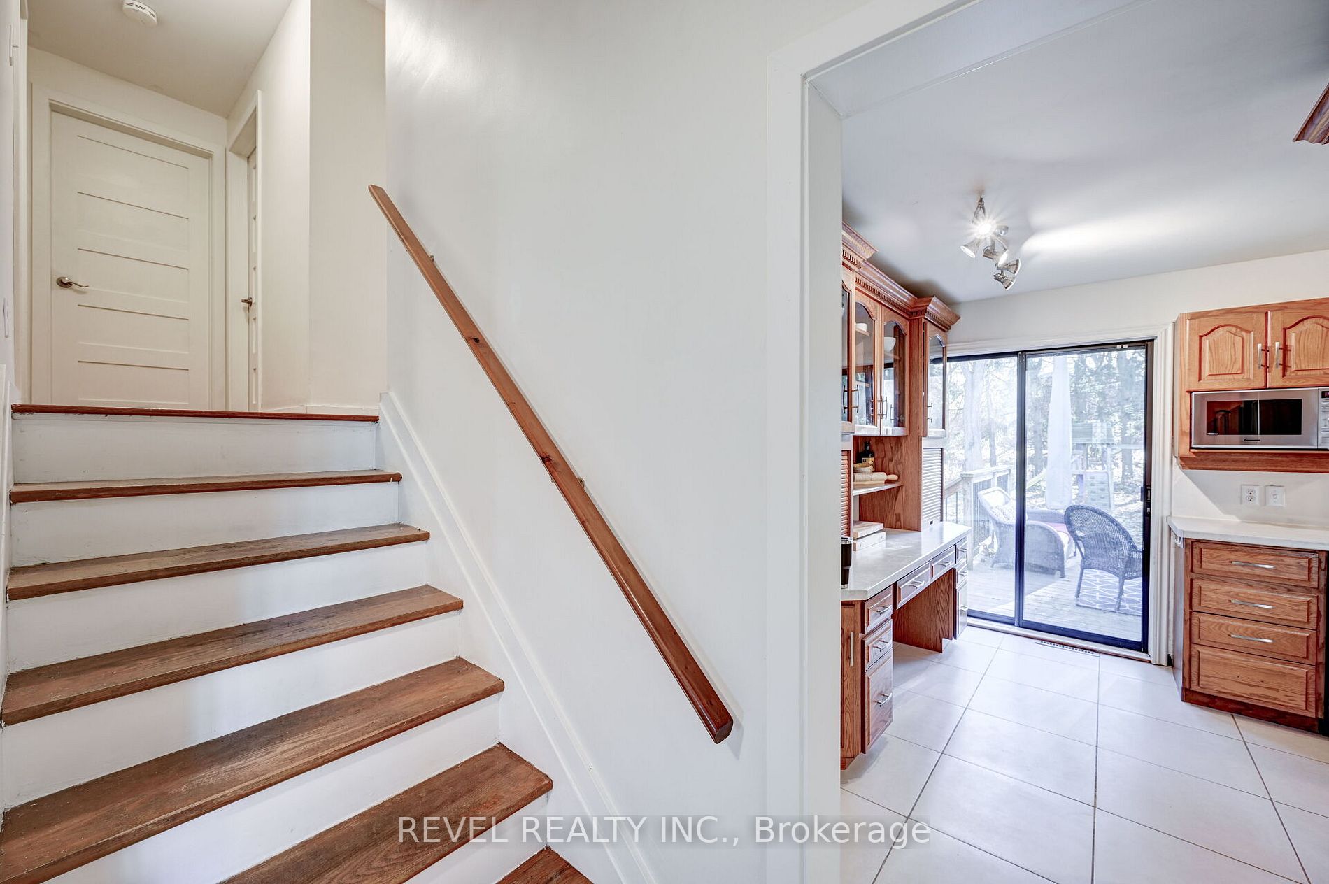 3 Dundana Ave