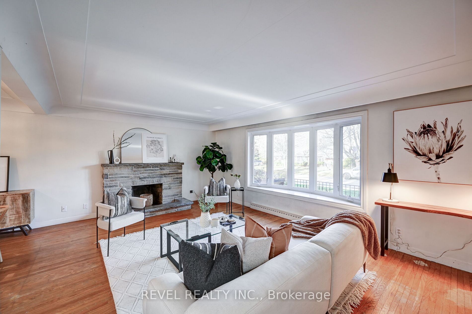 3 Dundana Ave