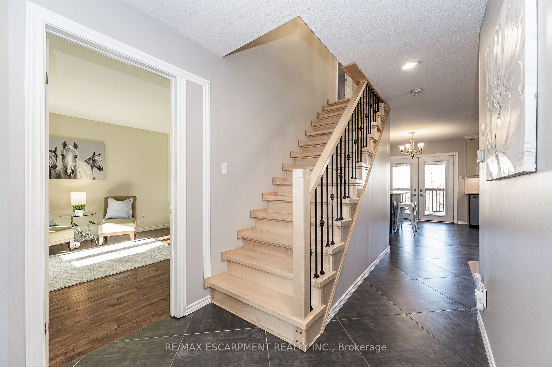 6 Paulstown Cres