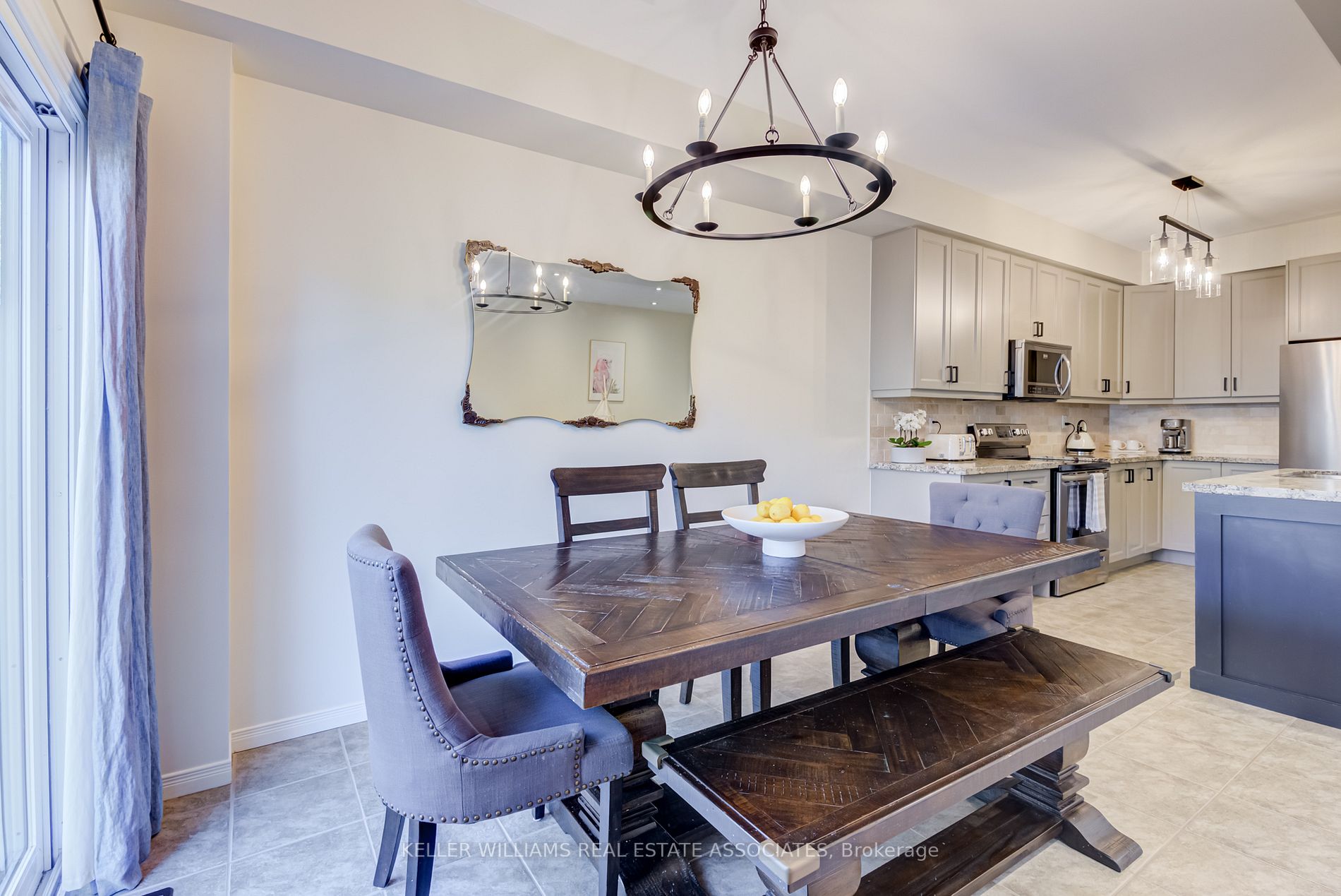 370 Stonehenge Dr, #17