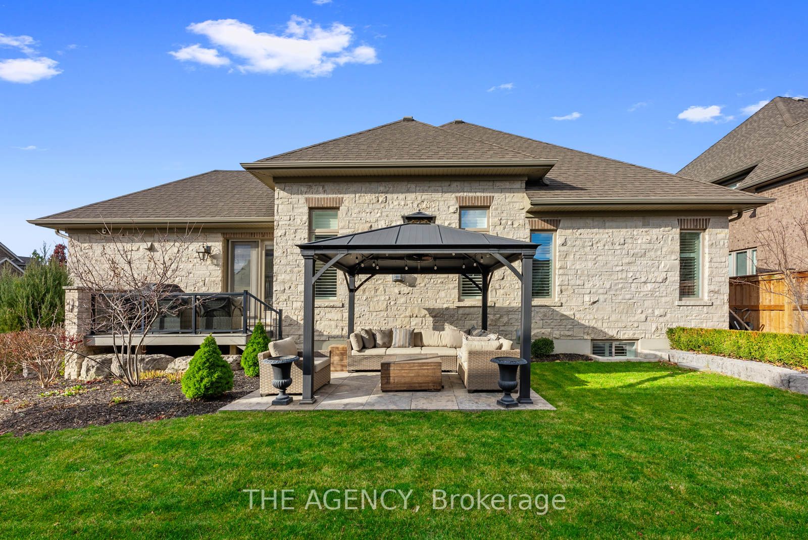 490 Deer Ridge Dr
