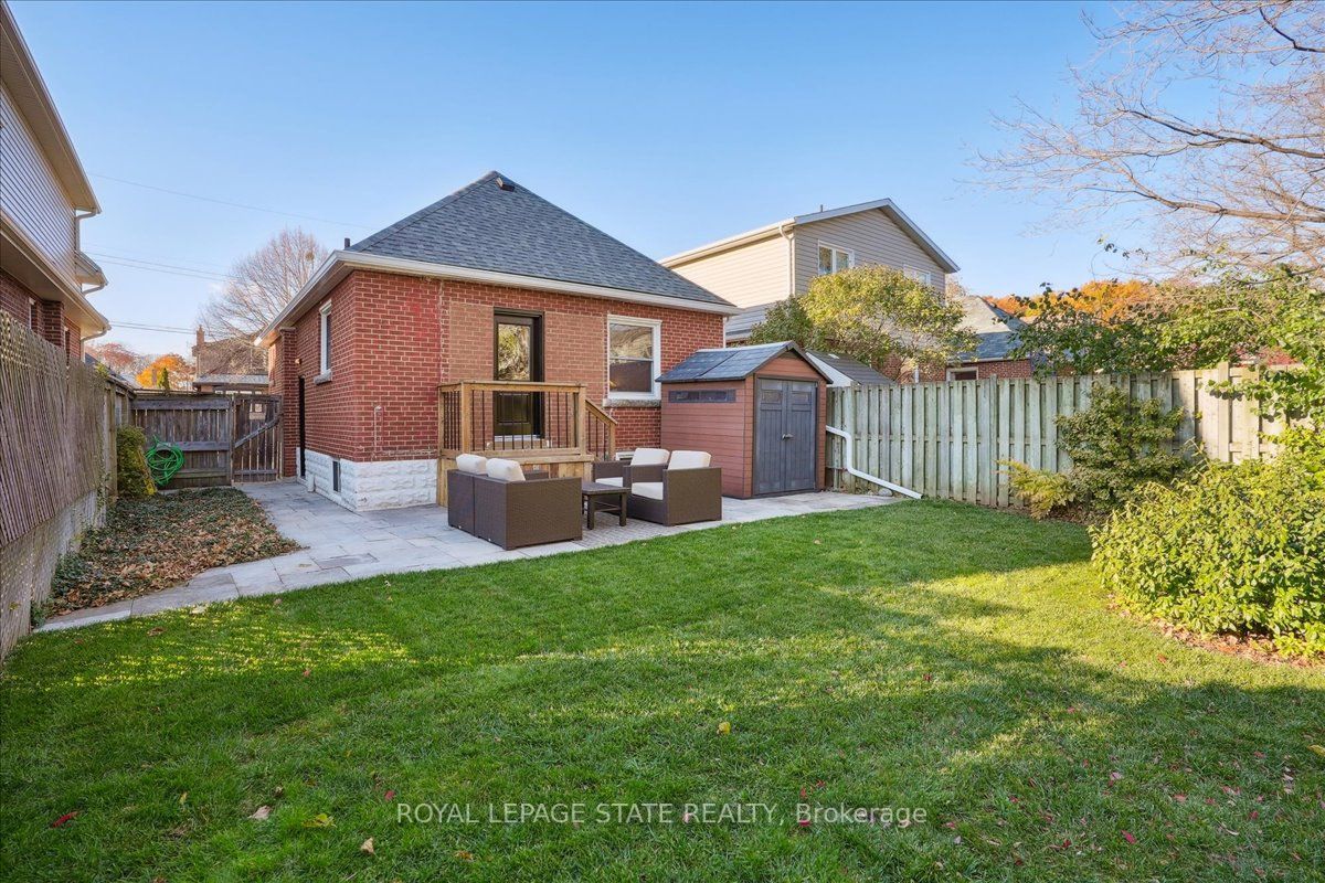 56 Uplands Ave