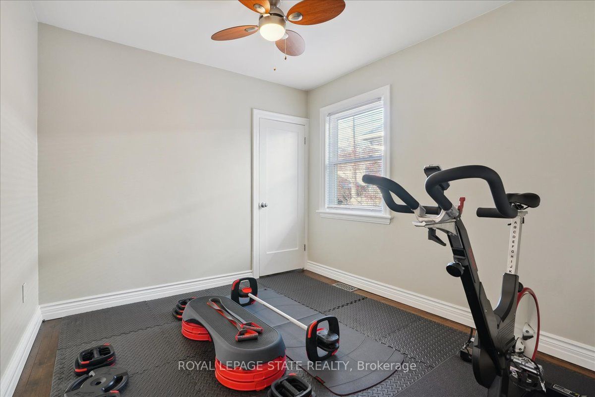 56 Uplands Ave